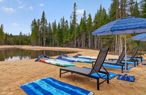 Shannon Ski Chalet | Villa sur le Lac - Private Spa & Waterfront
