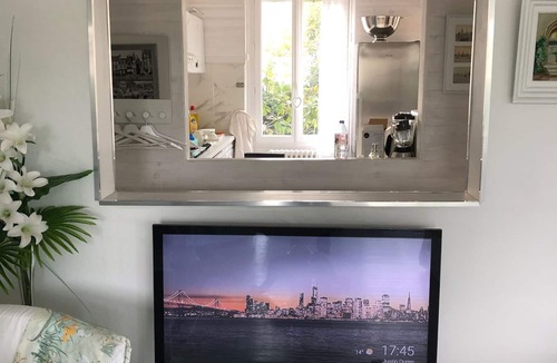 Le Pouliguen Villa | VILLA SUR LE PORT DU POULIGUEN - LA BAULE, REVEILLEZ-VOUS AVEC LES BATEAUX 😀