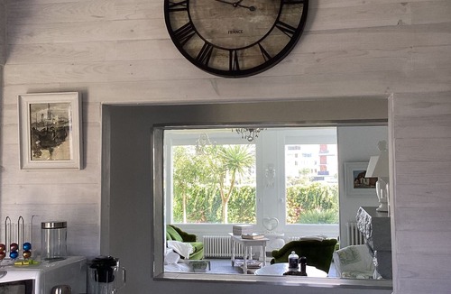 Le Pouliguen Villa | VILLA SUR LE PORT DU POULIGUEN - LA BAULE, REVEILLEZ-VOUS AVEC LES BATEAUX 😀