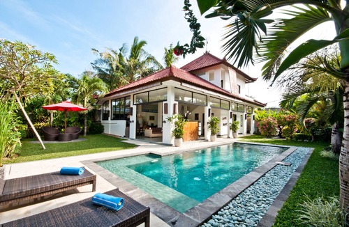 Drupadi Villa | Villa Surga – Villa Near the Beach
