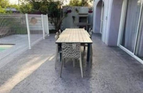 Saint-Privat-des-Vieux Villa | villa, swimming pool and jacuzzi for 10 people