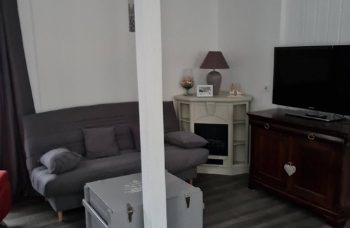Bagneres-de-Luchon Villa | Villa Sylvie – Elegance & Mountain View, 100m from Luchon Center