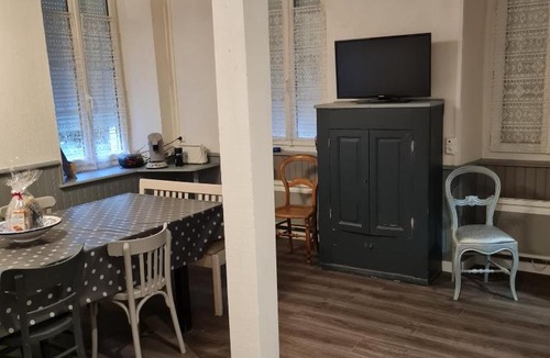 Bagneres-de-Luchon House | Villa SYLVIE plein centre de Luchon