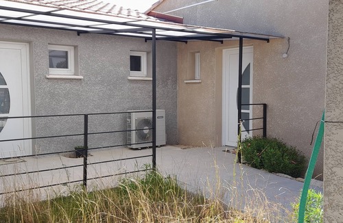 Combas Villa | Villa SYRAH bungalow in a farming village at the foot of the Cévennes foothills and the sea