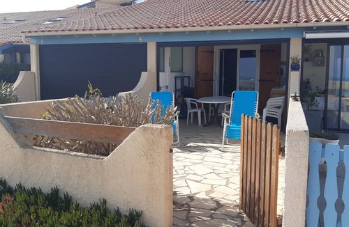 Leucate Villa | Villa T3 Mezzanine, 6 ppl, Beach Access, Parking, Pets Allowed
