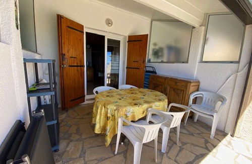 Leucate Villa | Villa T3 Mezzanine, 6 ppl, Beach Access, Parking, Pets Allowed