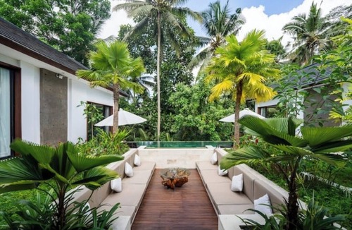 Melayang Villa | Villa Talun by GORO