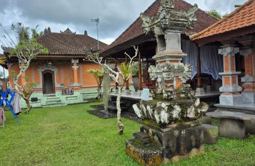 Selat Villa | Villa Taman NEAR SIDEMEN