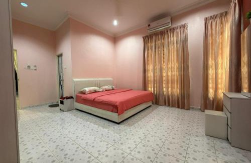 Kampung Bakat Hulu Villa | Villa Tamu Dr Din - Portable Pool