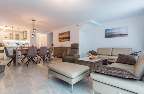 Dobrinj Villa | Villa Tana with a swimming pool, outdoor kitchen, BBQ & SUP