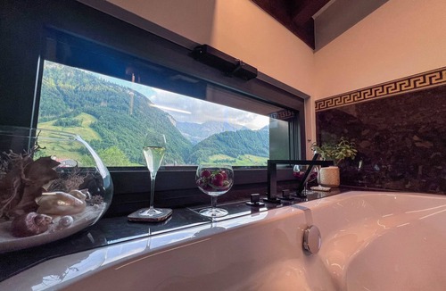 Emmetten Villa | Villa Tauris – Private Escape Lake Lucerne