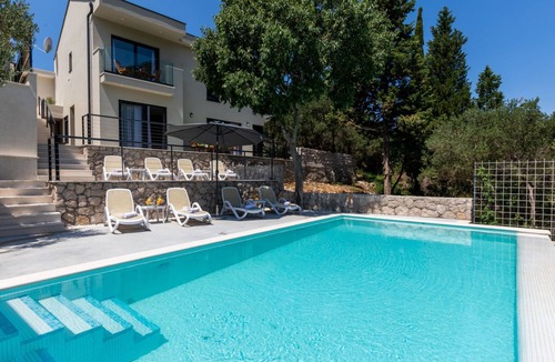 Kremena Villa | Villa Tea - Kremena by Villas Guide