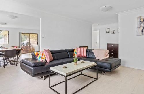 Cessnock House | Villa Tempranillo Fire Pit Among the Vineyards