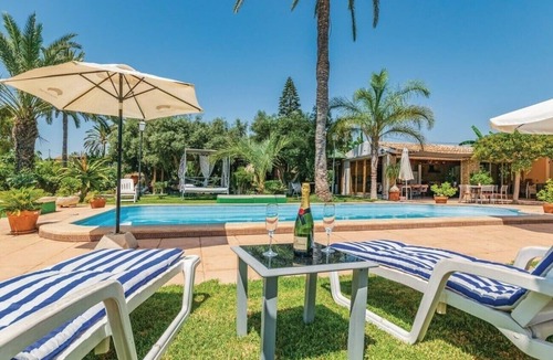La Marina Villa | Villa 'Teresa' with Private Pool, Wi-Fi, and Air Conditioning
