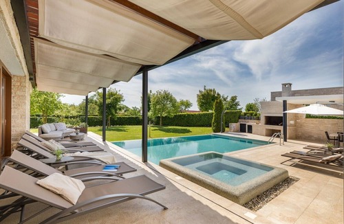 Sveti Petar u Sumi Villa | Villa Terra Rossa - beautiful villa with big private pool and jacuzzi