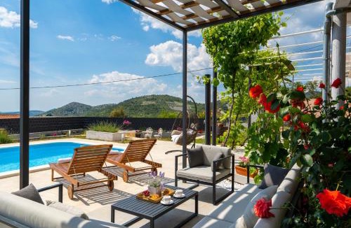 Blizna Donja House | Villa Terra with heated pool