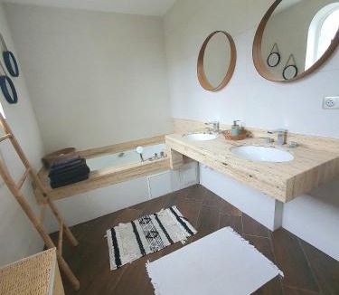 Quartier des Espesses Villa | Villa THAÏS