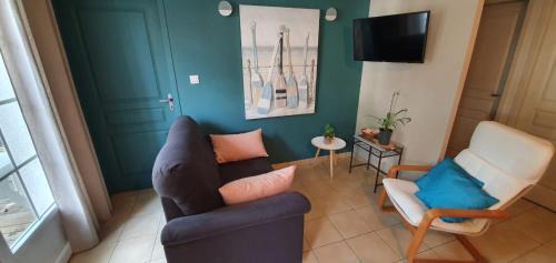 Les Conches House | VILLA THALIA