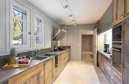 Saint-Siffret Villa | Villa the Cicada Heart