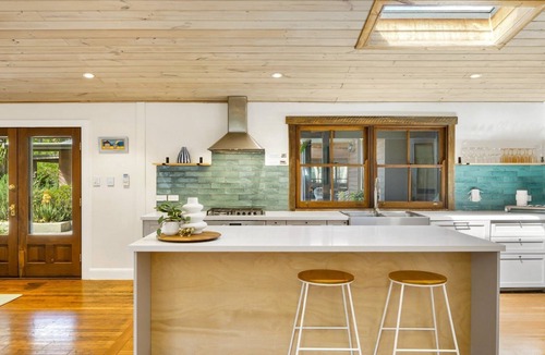 Holgate House | Villa Tierra| pool, acreage | Accom Holidays