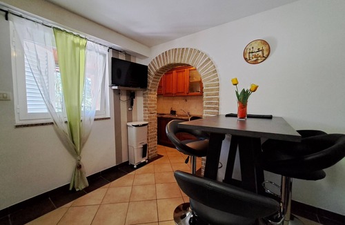Omisalj House | Villa Tijana with sea view and pool