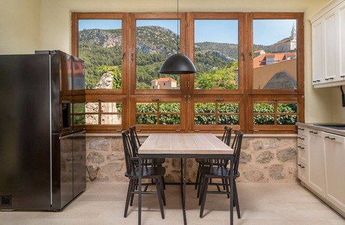 Pitve Villa | Villa Timara - One Bedroom Villa, Sleeps 4