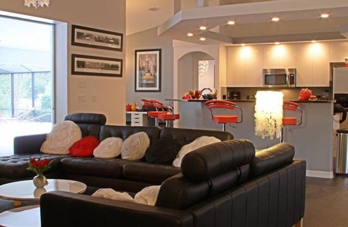 Inverness House | Villa Timucuan: Modern 4 Bedroom Villa With Pool