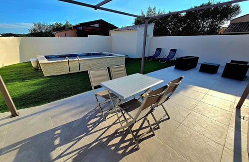 Saint-Marcel-d'Aredeche House | Villa Tout Confort Avec spa