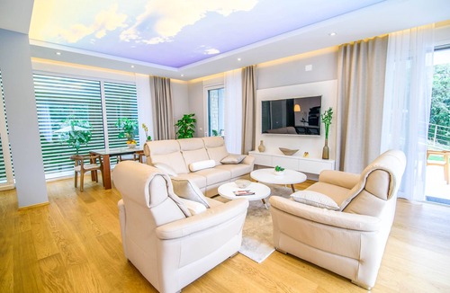 Stikovica Villa | Villa Tonia - Five Bedroom Villa, Sleeps 10