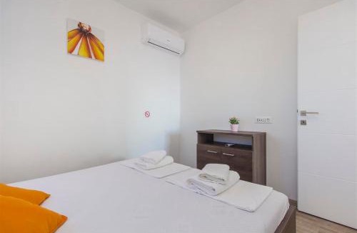 Susica Apartment | Villa Top of Murter, two bedroom apartment