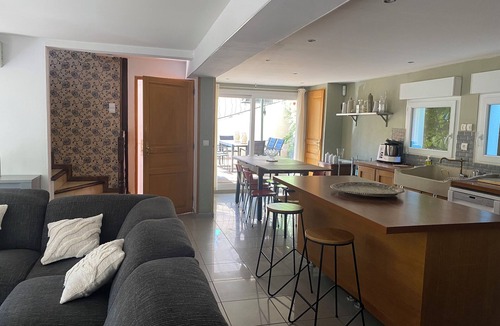 Besseges Villa | Villa très spacieuse avec Piscine privée dans les Cévennes