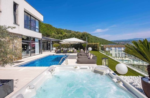 Opatija Villa | Villa Tramontana - Sophisticated Luxury in Opatija