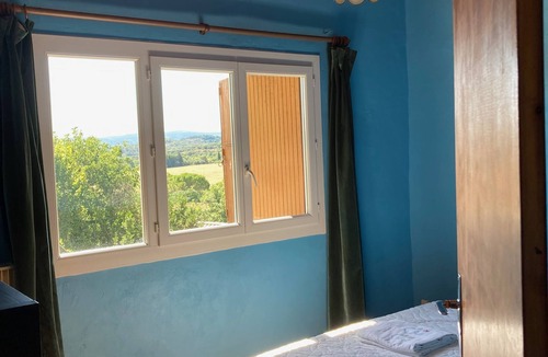 Brissac Villa | Villa Tranquille between sea and mountains