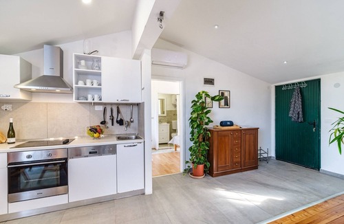Bobovisca House | Villa Tudor mit atemberaubender Aussicht by Interhome