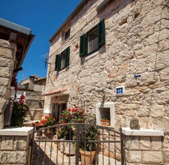 Donje Selo Villa | Villa Tudor
