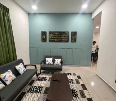 Kampung Tohor House | Villa Umar Home Stay