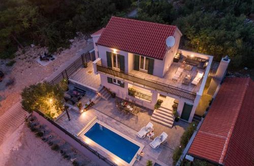 Gradac Villa | Villa Unique
