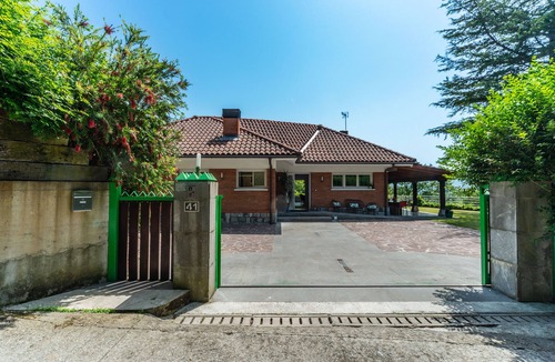 Hernani Villa | Villa Urbasa