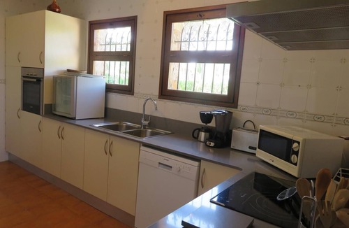 La Torre Vella Villa | "Villa Urgell" with Pool, Wi-Fi, Terrace and Garden