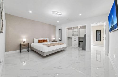 Miami Gardens Villa | Villa Kimaala with pool