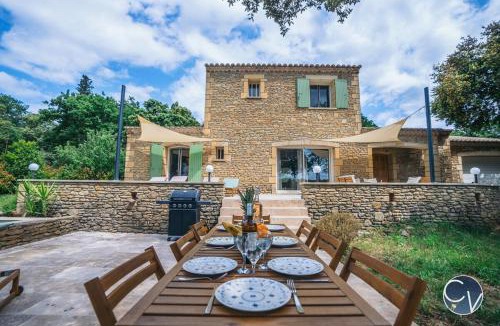 Vallabrix Villa | Villa Uzès - Climatisation, piscine et pétanque
