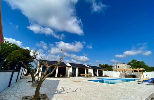 Benkovac Villa | Villa-V