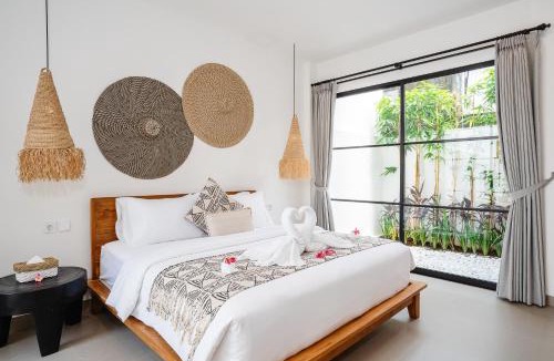 Tumbak Bayuh Villa | Villa Valentina - Luxury 2BR with Pool and Rooftop in Quiet Area of Canggu