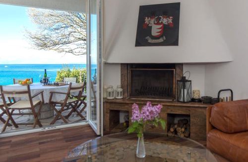 Vantacici Villa | Villa Valica