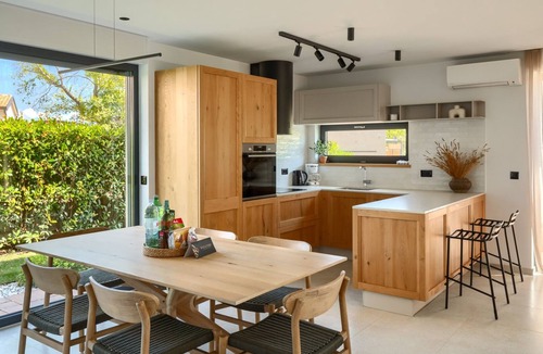 Kadumi Villa | Villa Vallis by Villas Guide