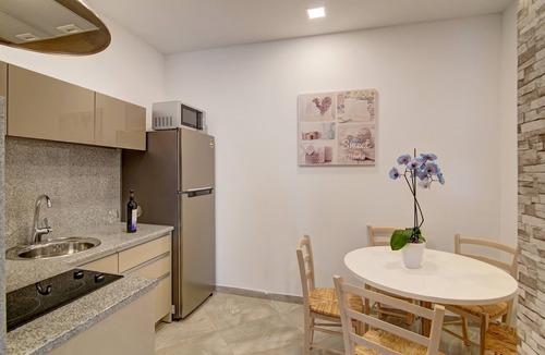 Babin Kuk Apartment | Villa Vanda - Deluxe Two Bedroom Apartment with Swimming Pool
