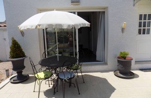 Villemoustaussou House | Villa VAYA, ideal for couple with 2 children