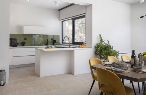 Komiza Villa | Villa Vendi - Four Bedroom Villa, Sleeps 8