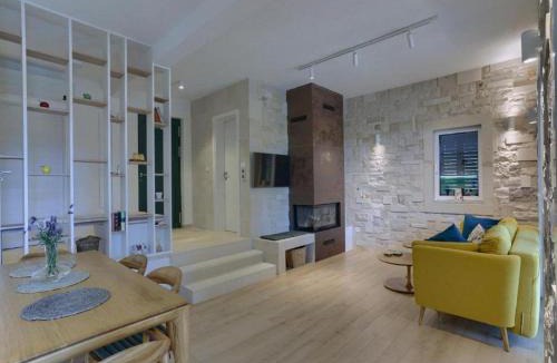 Loviste Villa | Villa Vera -Three Bedroom Villa with Swimming pool