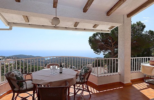 Lloret de Mar Cottage | Villa Verasol – Vistas al Mar, Piscina Privada y Aire Acondicionado